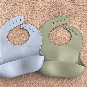 Silicone Baby Bib Set - Blue‎ and Green